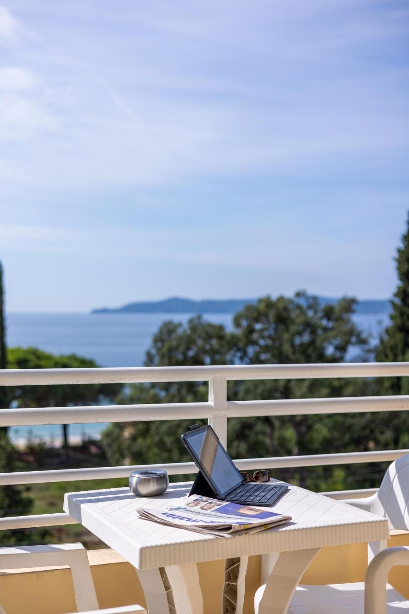 Cap Negre Hotel 르 라방두 외부 사진